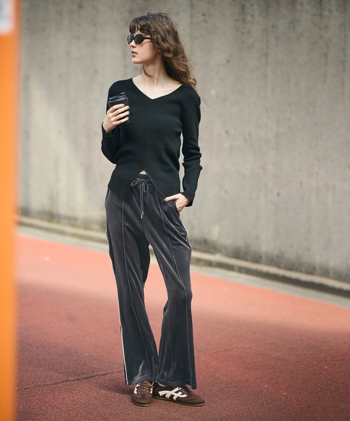 coca（coca）（コカ）の「ベロアフレアラインパンツ（その他パンツ・レディース・チャコール/ブラウン/アイボリー/ブラック・L/M/S）」の16枚目の写真