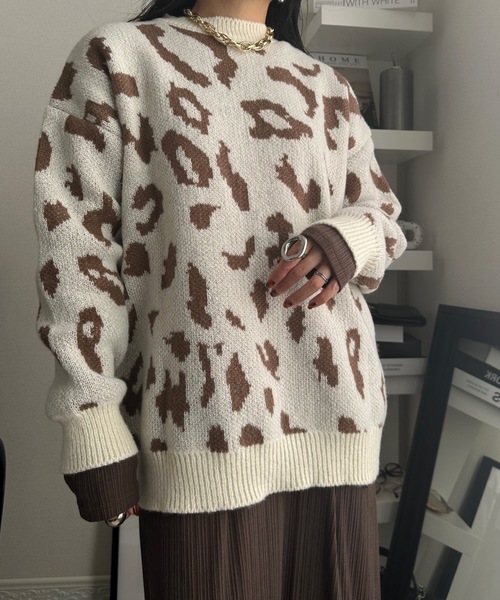 ULEULA（ウルア）の「ヒョウ柄モヘアニット（ニット/セーター・レディース・アイボリー/ブラック・FREE）」の4枚目の写真