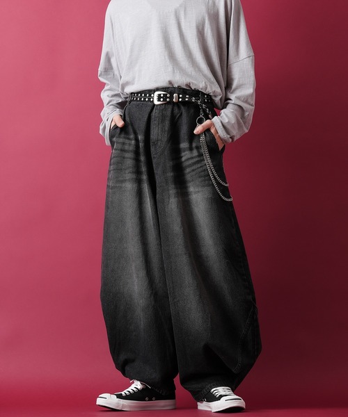 a.p.o.v.(エーピーオービー)の「a.p.o.v. バルーン変形スーパーワイドデニムパンツ(デニムパンツ・メンズ・ブラック/ブルー・M)」の17枚目の写真