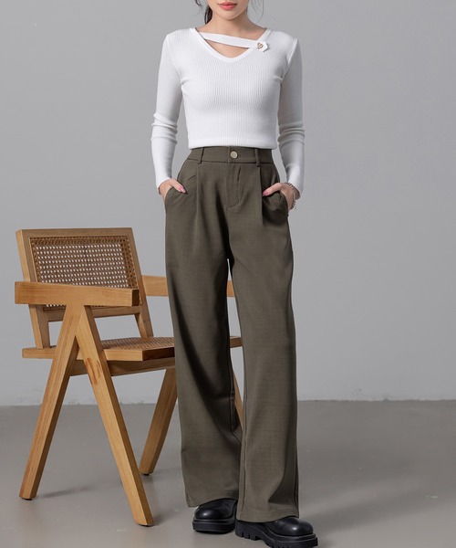 DAY CLOSET（デイ クローゼット）の「【大きいサイズ有】すらっと脚長。美シルエットハイウエストタックスラックス レディース（スラックス・レディース・ホワイト/ブラック/モカ/ダークグレー/ボルドー・L/XL/XS/S/M）」の20枚目の写真