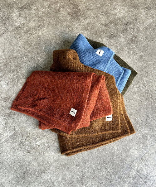 CPCM（シーピーシーエム）の「MIX糸モヘアライクマフラー（マフラー・レディース・レッド/マスタード/カーキ/ブルー・FREE）」の8枚目の写真