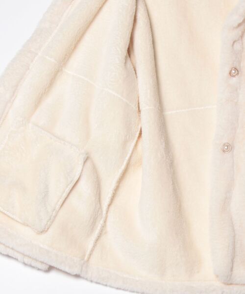 DIAVEL（ディアベル）の「オーバーサイズファーコート/ブルゾン（その他アウター・レディース・アイボリー/ベージュ・M）」の15枚目の写真