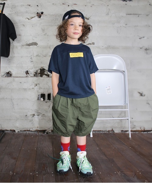 GROOVY COLORS(グルービーカラーズ)の「GROOVY COLORS Football Tee(Tシャツ/カットソー・キッズ・ネイビー・120/110)」の4枚目の写真
