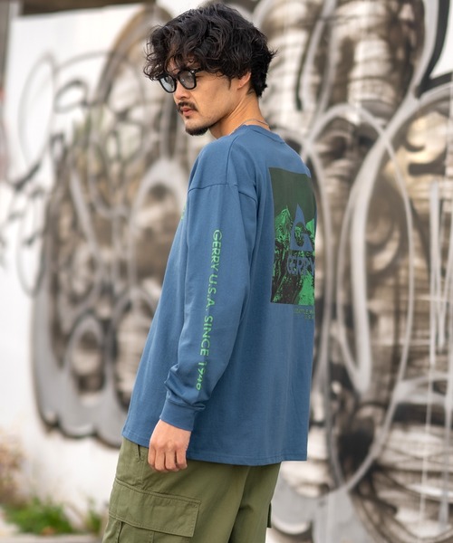 GERRY(ジェリー)の「【GERRY】別注 ネオン 転写 ボックスロゴ 長袖ロンT(Tシャツ/カットソー・メンズ・ブルー/ブラック/パープル系/カーキ/ブラック系/カーキ系/ブルー系/パープル/ホワイト系/ライトグレー/ホワイト/ライトグレー系・MEDIUM/X-LARGE/SMALL/LARGE)」の16枚目の写真