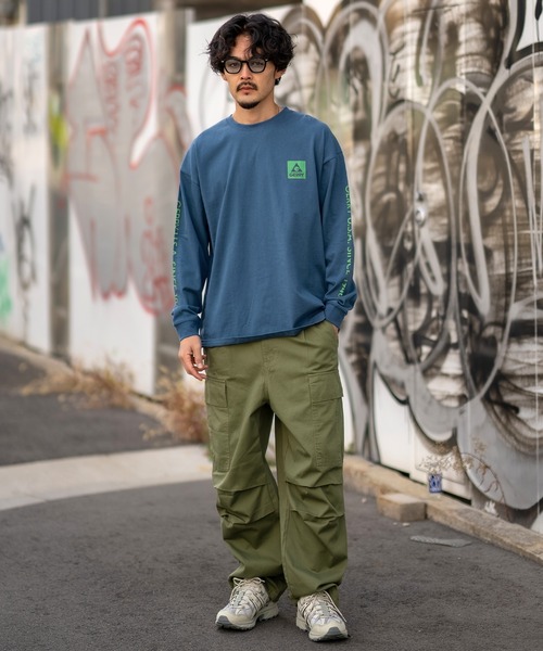 GERRY(ジェリー)の「【GERRY】別注 ネオン 転写 ボックスロゴ 長袖ロンT(Tシャツ/カットソー・メンズ・ブルー/ブラック/パープル系/カーキ/ブラック系/カーキ系/ブルー系/パープル/ホワイト系/ライトグレー/ホワイト/ライトグレー系・MEDIUM/X-LARGE/SMALL/LARGE)」の18枚目の写真