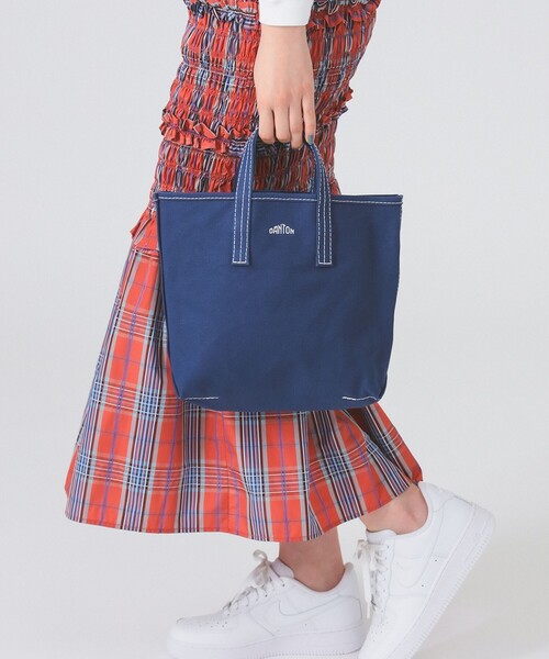 DANTON（ダントン）の「DANTON / COTTON CANVAS TOTE BAG〈VOSGES MOYEN〉（トートバッグ・レディース・レッド/ネイビー/ブラック/ダークオレンジ/レッド系その他4/グレー・ONE SIZE）」の3枚目の写真