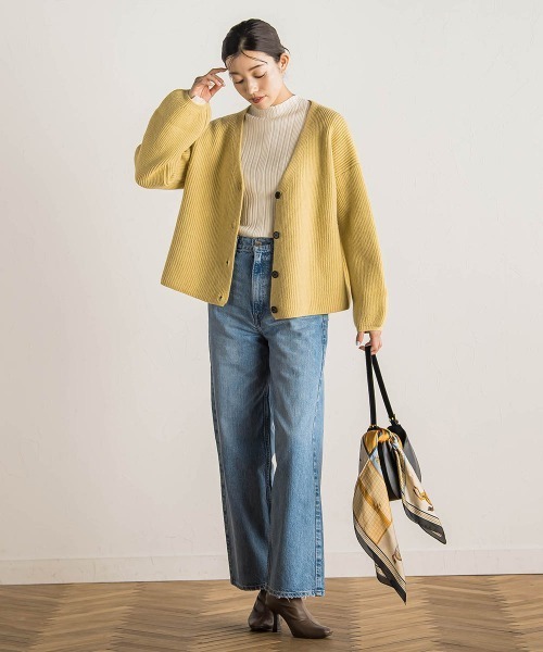Droite lautreamont(ドロワットロートレアモン)の「【WEB限定】片畦Vネックカーデ≪手洗い可能≫(カーディガン/ボレロ・レディース・イエロー/チャコールグレー/オフホワイト・M)」の18枚目の写真