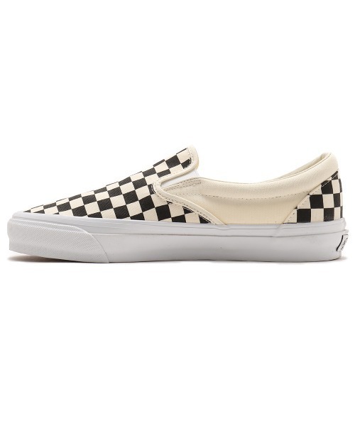 VANS(バンズ)の「VANS LX Slip-On Reissue 98 / ヴァンズ エルエックス スリップオン リイシュー 98(スニーカー・メンズ・チェック・26.5cm/27.5cm/28.5cm/26.0cm/27.0cm/28.0cm/29.0cm/30.0cm/23.0cm/23.5cm/24.0cm/25.0cm/25.5cm/24.5cm)」の5枚目の写真
