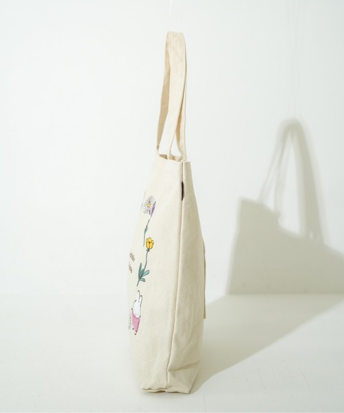 Miffy（ ミッフィー）の「【miffy/ミッフィー】 A4サイズ対応 トートバッグ フラワーリース刺繍（トートバッグ・レディース・モカ/ナチュラル・FREE）」の7枚目の写真