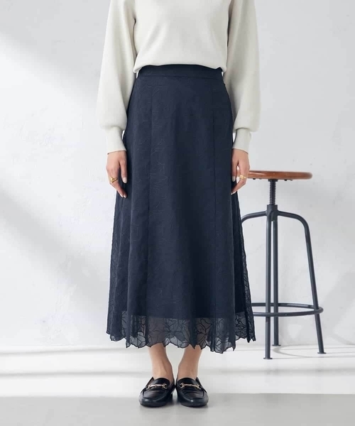 a.v.v（アーヴェヴェ）の「フラワー刺繍スカート（スカート・レディース・ネイビー/ライトグレー・38/40）」の22枚目の写真