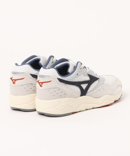 MIZUNO（ミズノ　）の「mizuno ミズノ CONTENDER レディーススニーカー 厚底(コンテンダー) D1GA2369 24 オフホワイト/ネイビー/グレー（スニーカー・レディース・ホワイト系その他・23.5cm/24.5cm/23.0cm/24.0cm/25.0cm）」の2枚目の写真