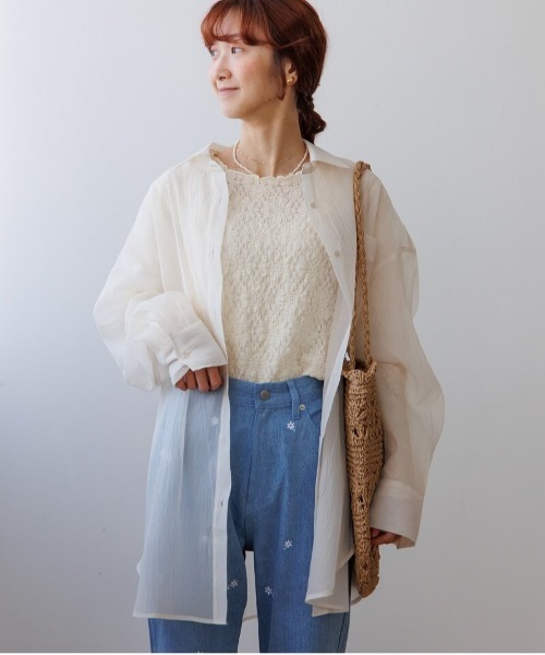 flower(フラワー)の「ロングシアーシャツ(シャツ/ブラウス・レディース・ベージュ/ホワイト・FREE)」の1枚目の写真