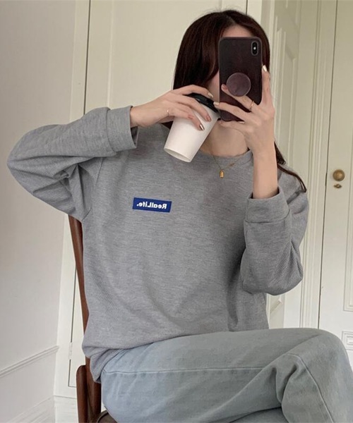 Lace Ladies(レースレディース)の「ワッフル素材 ワンポイント オーバーサイズ クルーネック プルオーバー(Tシャツ/カットソー・レディース・ブラック/グレー/ホワイト・M/XL)」の4枚目の写真