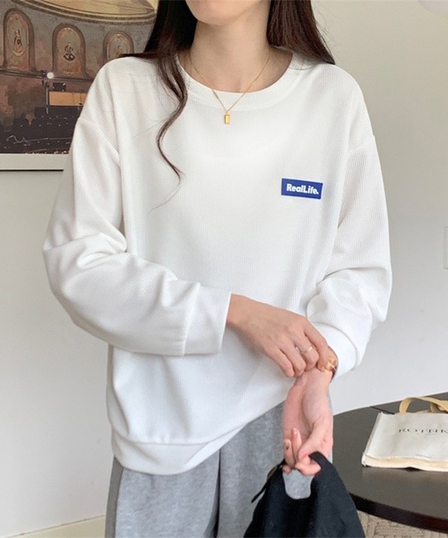Lace Ladies(レースレディース)の「ワッフル素材 ワンポイント オーバーサイズ クルーネック プルオーバー(Tシャツ/カットソー・レディース・ブラック/グレー/ホワイト・M/XL)」の16枚目の写真