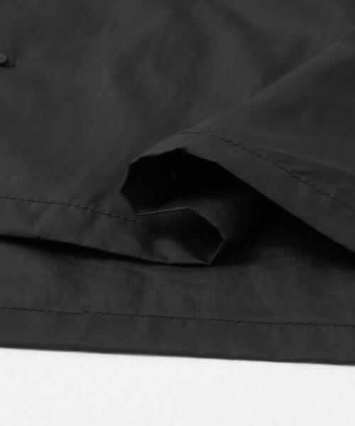 ITEMS URBANRESEARCH（アイテムズ アーバンリサーチ）の「『セットアップ対応』スーパーライトナイロン2wayシャツ（シャツ/ブラウス・メンズ・チャコールグレー/ブラック・MEDIUM/LARGE）」の6枚目の写真