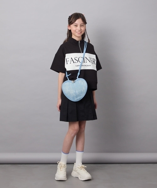 a.v.v（アーヴェヴェ）の「【毛玉になりにくい/程よく伸びる】[130]ハーフジップロゴスウェット（Tシャツ/カットソー・キッズ・ブラック/ライトグレー・130）」の21枚目の写真