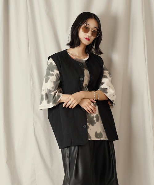 Aphlotus(アプロタス)の「アウトポケット クルーネックベスト(ベスト・メンズ・ブラック/オートミール・MEDIUM/LARGE)」の14枚目の写真