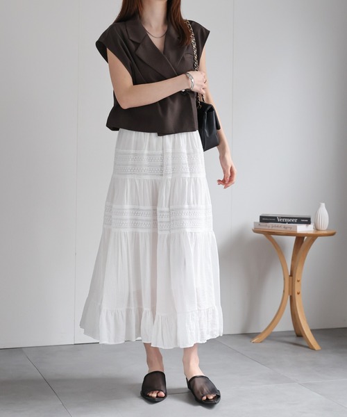 sakishimatokyo(サキシマトーキョー)の「ミモレ丈 レーステープ ティアードスカート(スカート・レディース・ホワイト/アイボリー/ブラック・FREE)」の11枚目の写真