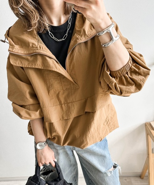 AMELY(エミリー)の「《emaさん&Erikaさんコラボ》 アノラックパーカー【撥水加工・選べる2タイプ】(パーカー・レディース・ブラック/ネイビー/ブラウン/アイボリー/ブラック系1/ブラウン系1/アイボリー系1/ネイビー系1/グレー系/グレー系1・フリー)」の5枚目の写真