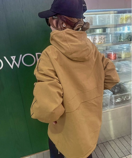 AMELY(エミリー)の「《emaさん&Erikaさんコラボ》 アノラックパーカー【撥水加工・選べる2タイプ】(パーカー・レディース・ブラック/ネイビー/ブラウン/アイボリー/ブラック系1/ブラウン系1/アイボリー系1/ネイビー系1/グレー系/グレー系1・フリー)」の22枚目の写真