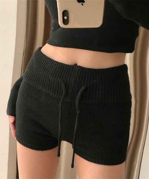 CERCA(チェルカ)の「【 MEMECLE / メメクル 】リブニットショートパンツ(その他パンツ・レディース・アイボリー/ネイビー/レッド/グレー/ブラック・S/M)」の3枚目の写真