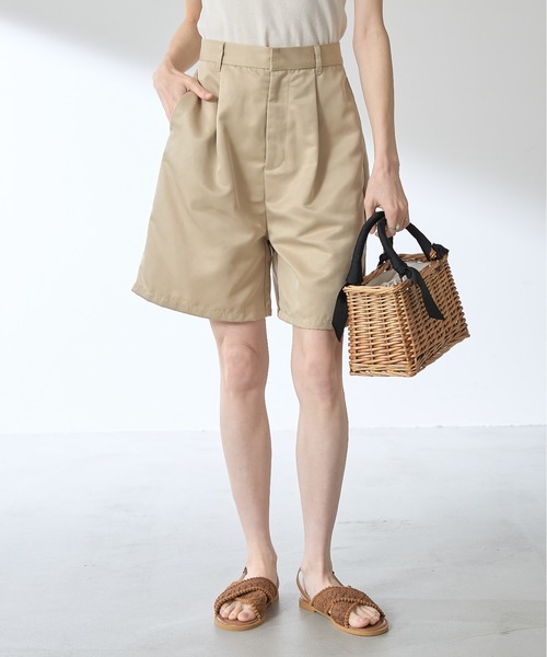 &. NOSTALGIA（アンドドットノスタルジア）の「【ZOZO限定】ツイルタックハーフパンツ（その他パンツ・レディース・ブラック/ベージュ・M）」の2枚目の写真
