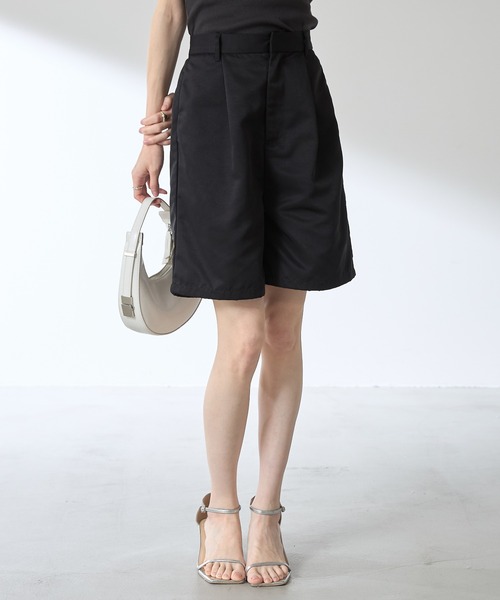 &. NOSTALGIA（アンドドットノスタルジア）の「【ZOZO限定】ツイルタックハーフパンツ（その他パンツ・レディース・ブラック/ベージュ・M）」の3枚目の写真