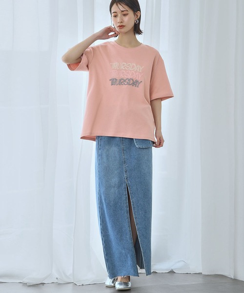 Ampirula(アンピルーラ)の「【綿100%使用】刺繍メッセージTシャツ(Tシャツ/カットソー・レディース・ピンク/ブラック/オフホワイト/グレー・FREE)」の5枚目の写真