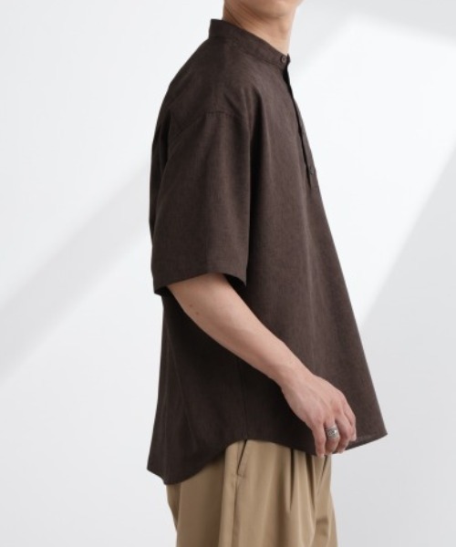 NANO universe(ナノユニバース)の「テックリネンバンドカラープルオーバーシャツ 半袖(シャツ/ブラウス・メンズ・ホワイト/ネイビー/ブラウン/チャコール・S/M/L/XL)」の4枚目の写真