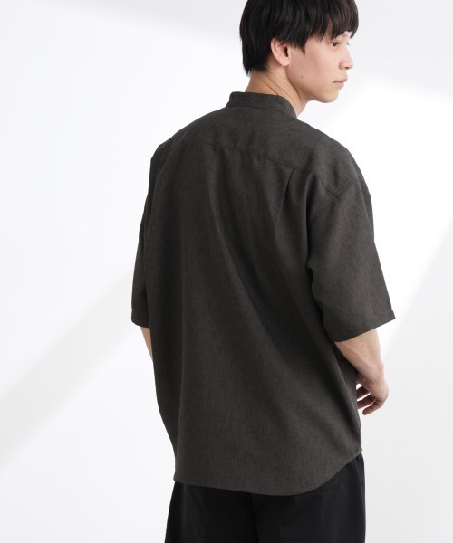 NANO universe(ナノユニバース)の「テックリネンバンドカラープルオーバーシャツ 半袖(シャツ/ブラウス・メンズ・ホワイト/ネイビー/ブラウン/チャコール・S/M/L/XL)」の14枚目の写真