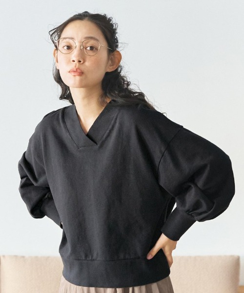and myera（アンド マイラ）の「ａｎｄ　ｍｙｅｒａ　ちょこっとみじか丈トレーナー（スウェット・レディース・ブラック/アイボリー/グレー・L/M/S/LL）」の2枚目の写真