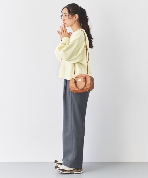 and myera（アンド マイラ）の「ａｎｄ　ｍｙｅｒａ　ちょこっとみじか丈トレーナー（スウェット・レディース・ブラック/アイボリー/グレー・L/M/S/LL）」の4枚目の写真