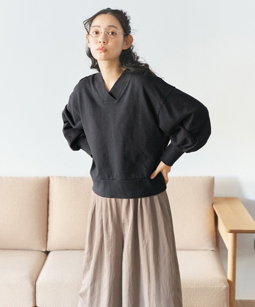 and myera（アンド マイラ）の「ａｎｄ　ｍｙｅｒａ　ちょこっとみじか丈トレーナー（スウェット・レディース・ブラック/アイボリー/グレー・L/M/S/LL）」の6枚目の写真