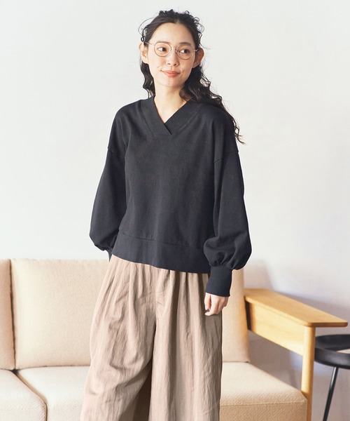 and myera（アンド マイラ）の「ａｎｄ　ｍｙｅｒａ　ちょこっとみじか丈トレーナー（スウェット・レディース・ブラック/アイボリー/グレー・L/M/S/LL）」の7枚目の写真
