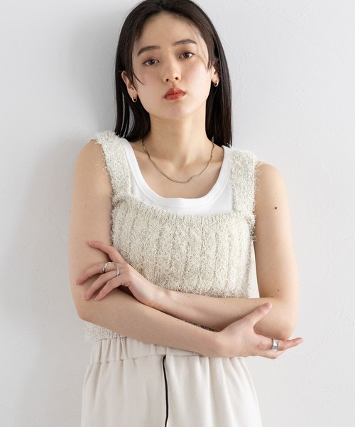 RAGEBLUE(レイジブルー)の「ラメフェザーヤーンビスチェ(ベスト・レディース・ホワイト/ブラック・FREE)」の1枚目の写真