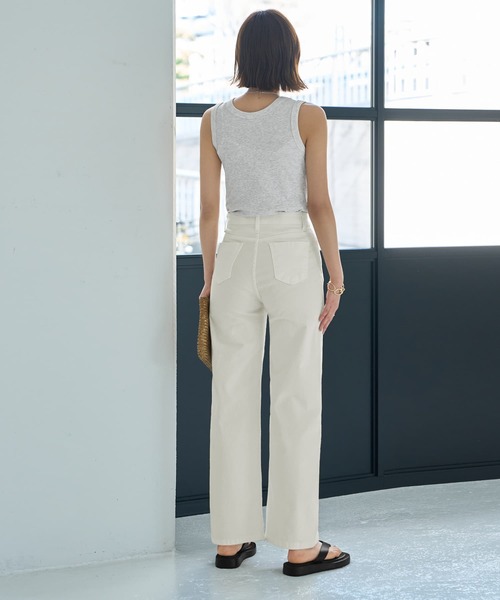 STYLE DELI（スタイルデリ）の「ウエストにゴム内蔵のストレッチコットンストレートパンツ（その他パンツ・レディース・ホワイト/グレイッシュベージュ・LARGE/SMALL/MEDIUM）」の19枚目の写真