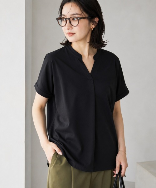 NAVY(ネイビー)の「nAvy SARARI スキッパープルオーバー(Tシャツ/カットソー・レディース・オフホワイト/チャコールグレー/ブラック/ライトオリーブ/モカ・M/L)」の2枚目の写真