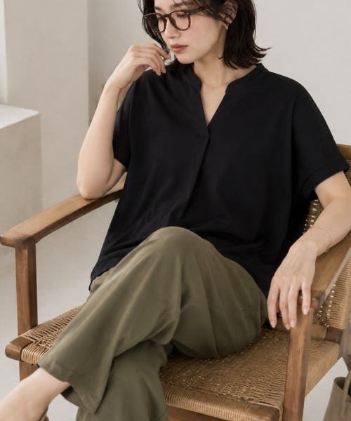 NAVY(ネイビー)の「nAvy SARARI スキッパープルオーバー(Tシャツ/カットソー・レディース・オフホワイト/チャコールグレー/ブラック/ライトオリーブ/モカ・M/L)」の20枚目の写真