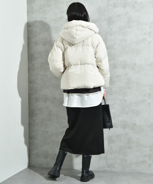 INTERPLANET（インタープラネット）の「プリーツレイヤーフードピュアダウン（ダウンジャケット/コート・レディース・ライトベージュ/ブラック/グレー・FREE）」の6枚目の写真