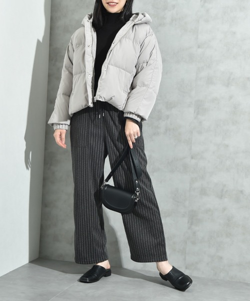 INTERPLANET（インタープラネット）の「プリーツレイヤーフードピュアダウン（ダウンジャケット/コート・レディース・ライトベージュ/ブラック/グレー・FREE）」の15枚目の写真