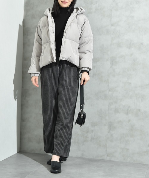 INTERPLANET（インタープラネット）の「プリーツレイヤーフードピュアダウン（ダウンジャケット/コート・レディース・ライトベージュ/ブラック/グレー・FREE）」の18枚目の写真