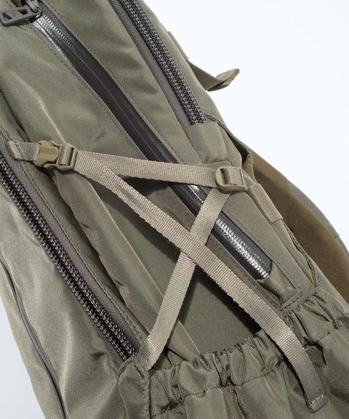 F/CE. (エフシーイー)の「F/CE./エフシーイー 420 re/cor DAYTRIP BP 32L(バックパック/リュック・メンズ・ブラック/セージグリーン・FREE)」の11枚目の写真