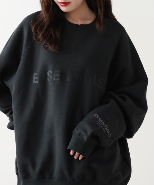 FOG ESSENTIALS(エフオージーエッセンシャルズ)の「FOG ESSENTIALS/エッセンシャルズ FRONT LOGO CREW SWEAT SHIRTS スウェット(スウェット・メンズ・ブラック/クリーム・S/L)」の2枚目の写真