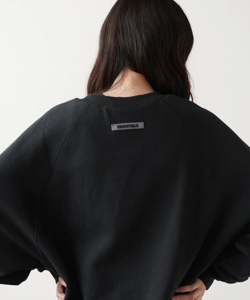 FOG ESSENTIALS(エフオージーエッセンシャルズ)の「FOG ESSENTIALS/エッセンシャルズ FRONT LOGO CREW SWEAT SHIRTS スウェット(スウェット・メンズ・ブラック/クリーム・S/L)」の5枚目の写真