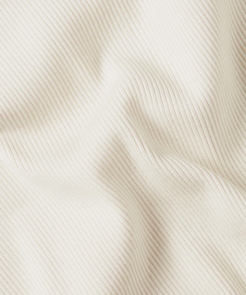 G-STAR（ジースター）の「A-Line Slim Rib Mock T-Shirt/フロントシームデザインスリムリブモックネックTシャツ（Tシャツ/カットソー・レディース・オフホワイト/ダークブラック・SMALL/MEDIUM/X-SMALL）」の4枚目の写真