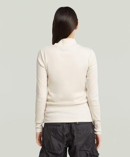 G-STAR（ジースター）の「A-Line Slim Rib Mock T-Shirt/フロントシームデザインスリムリブモックネックTシャツ（Tシャツ/カットソー・レディース・オフホワイト/ダークブラック・SMALL/MEDIUM/X-SMALL）」の9枚目の写真