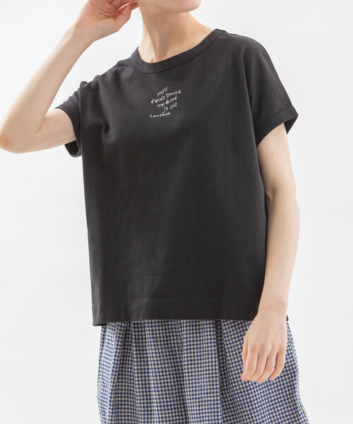 nop de nod(ノップドゥノッド)の「USコットン書き文字ロゴ刺繍フレンチTシャツ(Tシャツ/カットソー・レディース・ダークブルー/レッド/オフホワイト/ブルー/ブラック・M)」の3枚目の写真