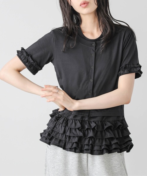 AMELY(エミリー)の「ティアードフリル ドッキングトップス(シャツ/ブラウス・レディース・ブラック/グレー/チャコール・フリー)」の11枚目の写真