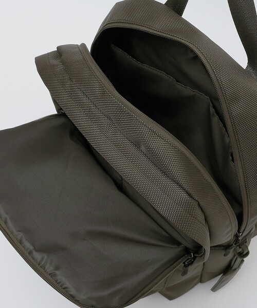SHIPS（シップス）の「【WEB限定】SHIPS: ナイロン ビズ バックパック（バックパック/リュック・メンズ・ネイビー/オリーブ/ブラック・ONESIZE）」の13枚目の写真