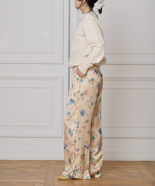 IENA LA BOUCLE（イエナラブークル）の「IENA LA BOUCLE ボタニカルプリントイージーパンツ（その他パンツ・レディース・ベージュ系その他・36/38）」の6枚目の写真